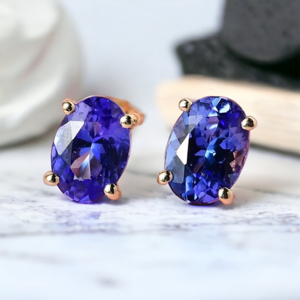 Minimal Oval solitaire Tanzanite stud earrings