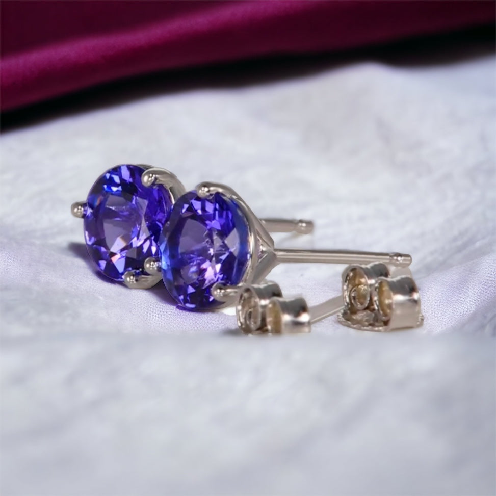 Minimal Three prong Round Tanzanite stud earrings