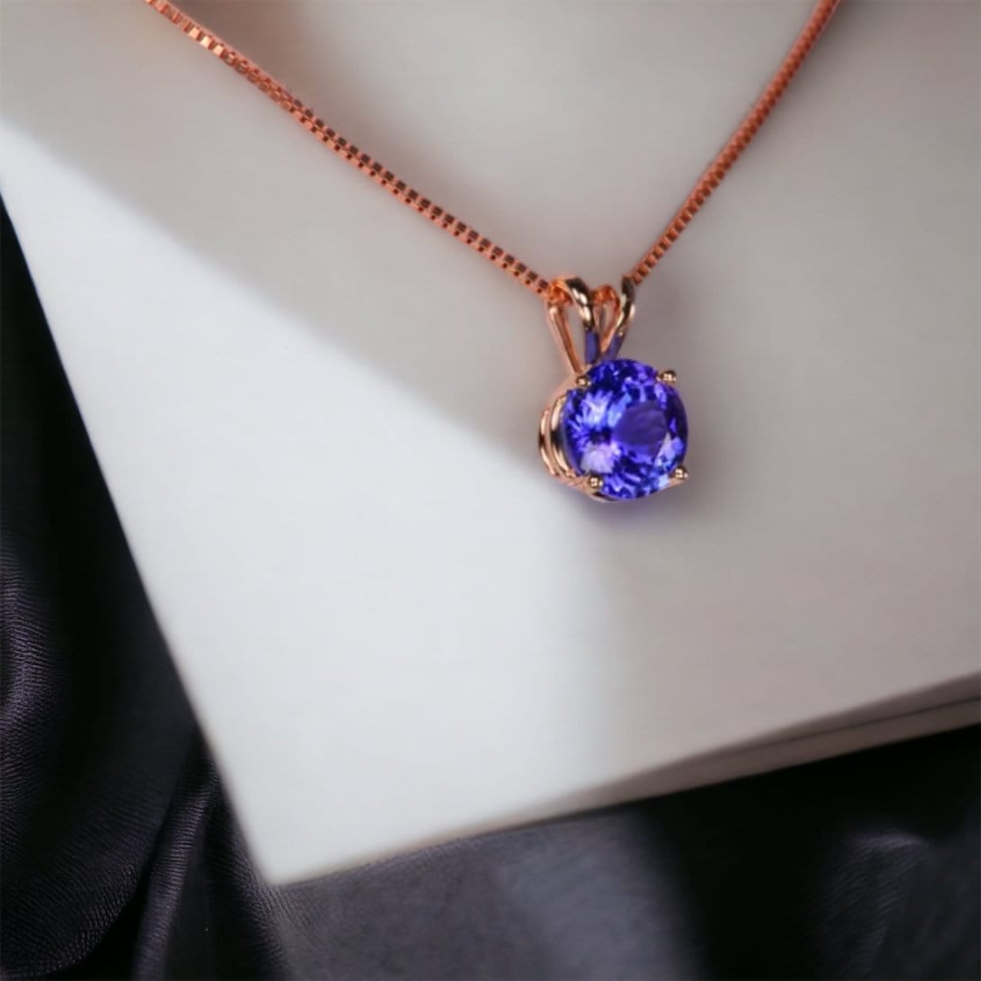 V-Bale Round Tanzanite Solitaire Pendant